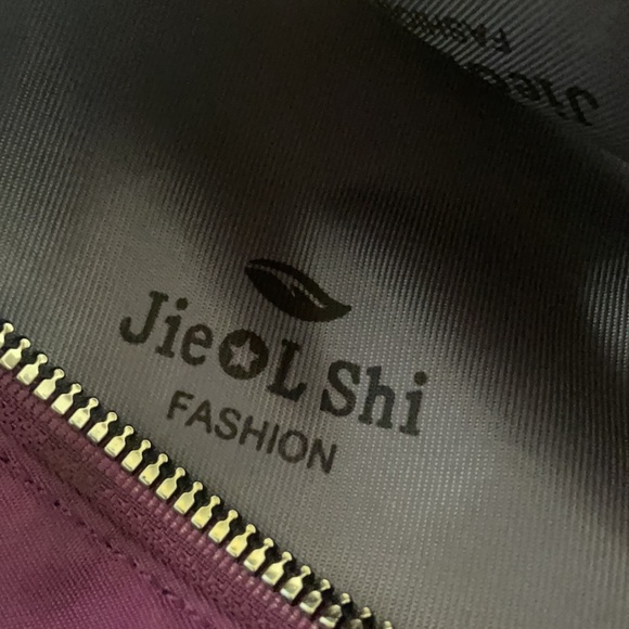 Jieolshi Crossbody Bag - Picture 6 of 7